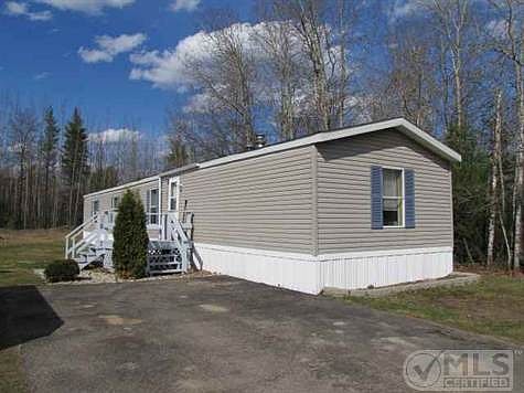1st image of 27 Parkway Dr