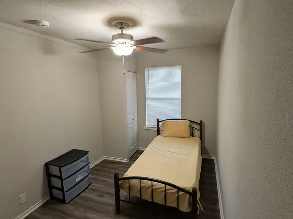 (undisclosed Address), Arlington, TX 76018