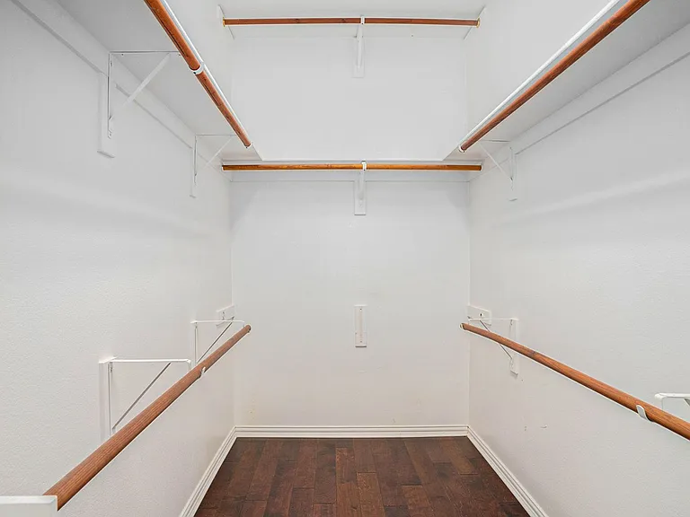 4213 Sharondale Dr — Photo 14