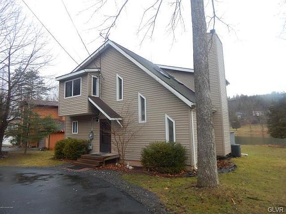2nd image of 136 Pinewood Dr N