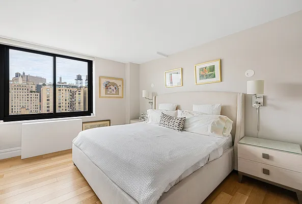 Rented by SERHANT. | media 5