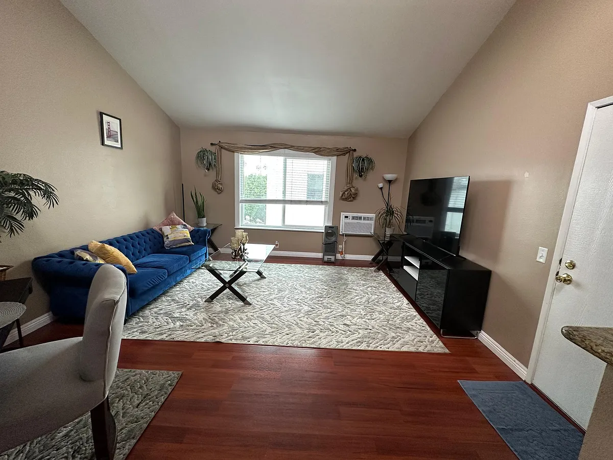 Building Photo - 4659 Texas St #12