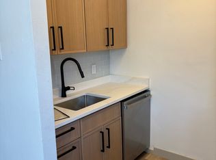 7377 Maple Ave APT Q, Saint Louis, MO 63143