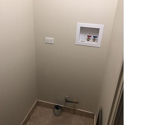 5th image of 211 N Laporte Ave #1