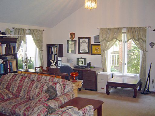 2nd image of 103 Orchard Ct