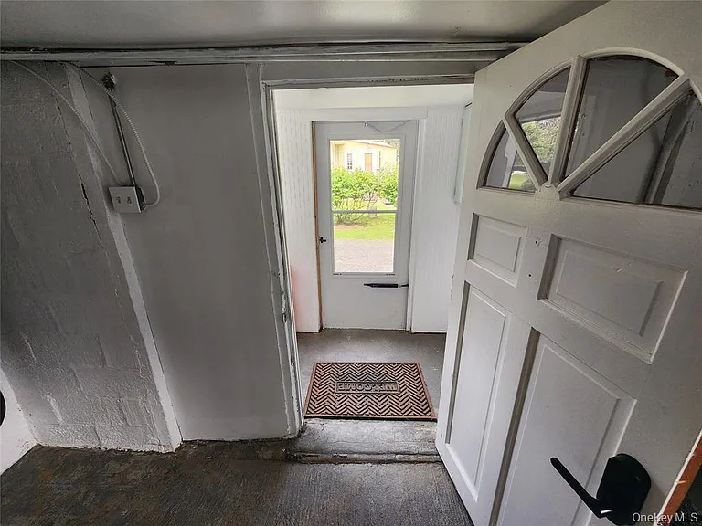16 Ardmore St #B — Photo 3