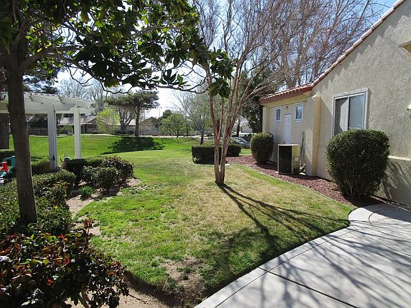 4th image of 11396 Country Club Dr