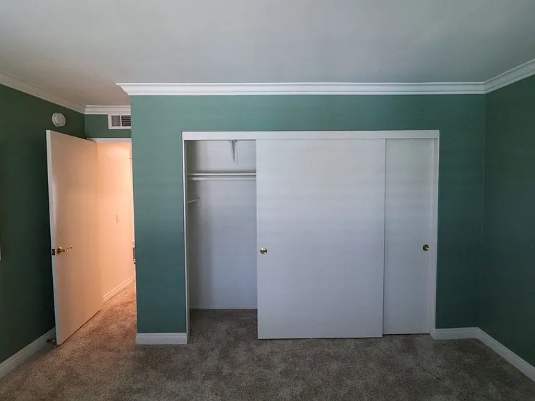 1050 Pacifica Dr — Photo 27