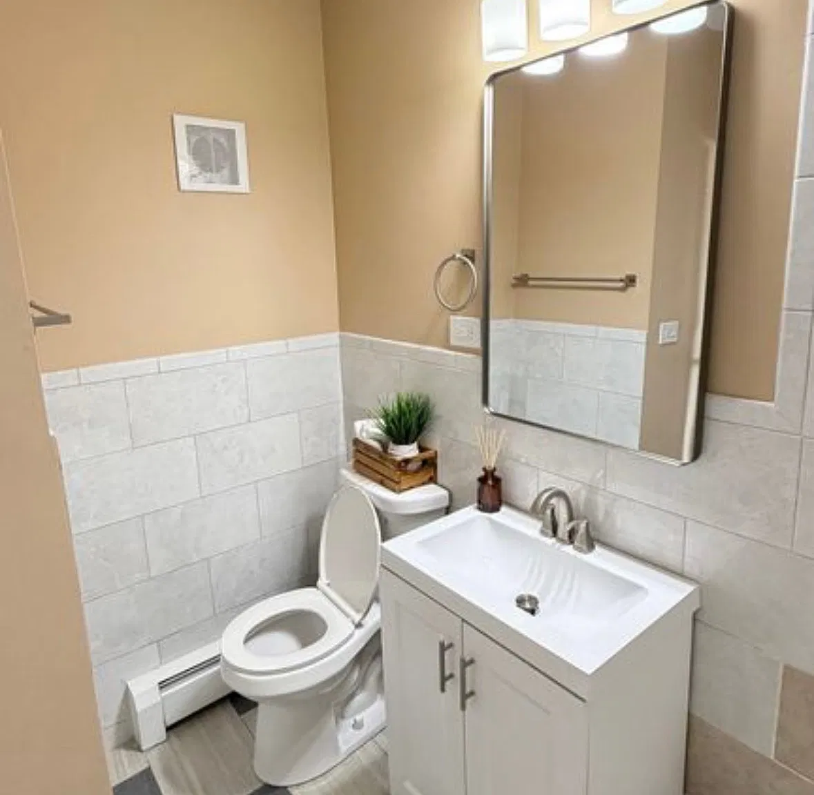 2 bed, 850 sqft, $1,700 — Photo 4