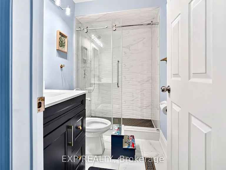 5896 Chorley Pl #UPPER — Photo 22