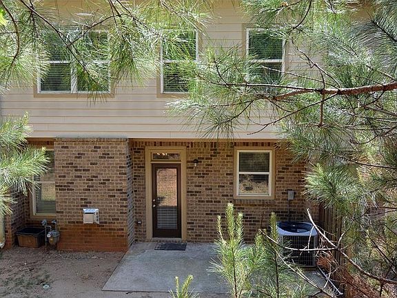 4th image of 711 Justins Place Ln
