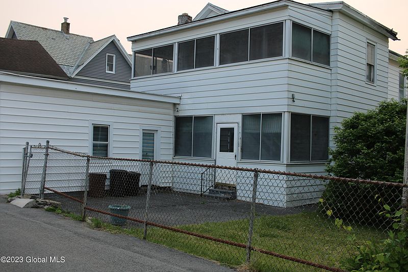 5th image of 43 Broad Street