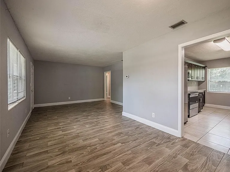 2414 Avenue A Ter NW — Photo 9