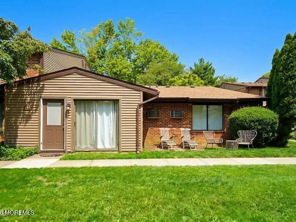 112 Manchester Court, Red Bank, NJ 07701