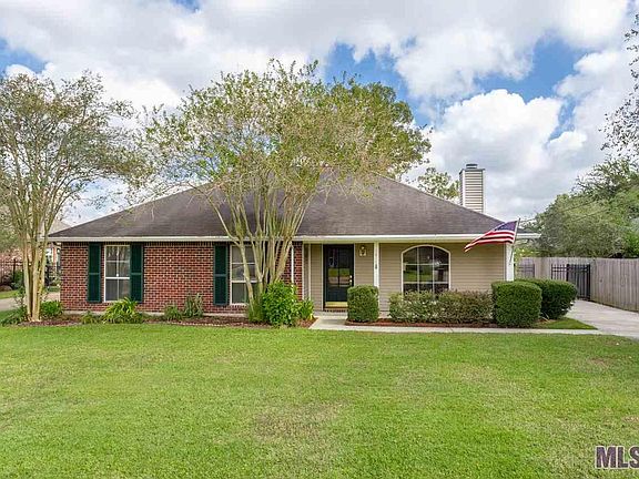 2nd image of 18512 White Oak Dr