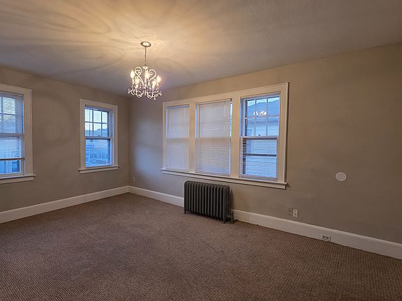 3rd image of 619 Campbell Ave #4-D