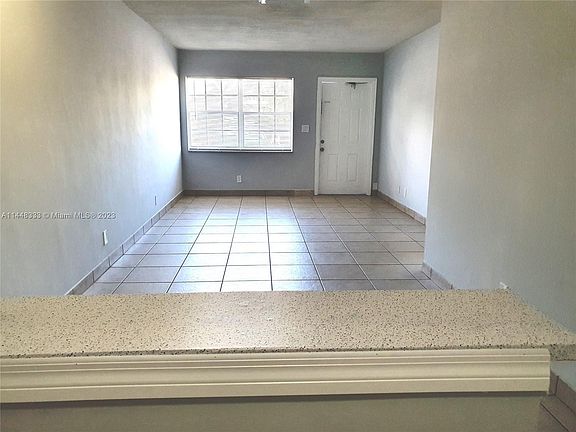 3rd image of 214 NE 41st St #214