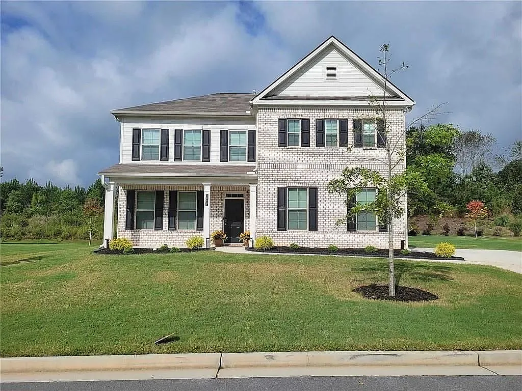 4 bed, 3.0 bath, 3080 sqft, $3,150 — Photo 1