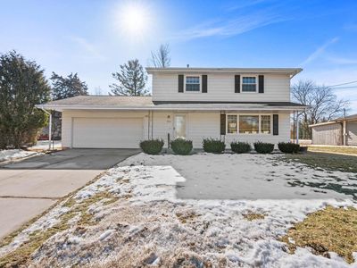 564 East Rhine STREET, Elkhart Lake, WI, 53020