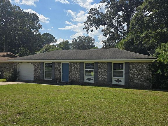 2nd image of 103 Sprucewood Dr