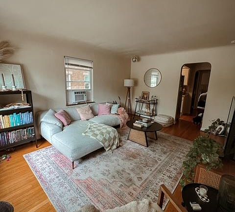 2nd image of 3579 Zumstein Ave #2