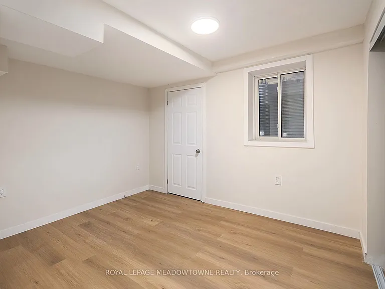 1410 Wellwood Ter #BASEMENT — Photo 21