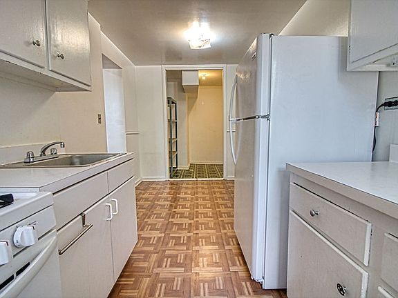 2nd image of 2630 Kingsbridge Ter APT 1U