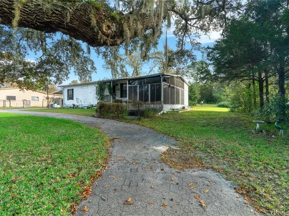 6828 W Arter St, Crystal River, FL 34429