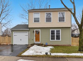 2S665 Hampton Dr, Warrenville, IL 60555