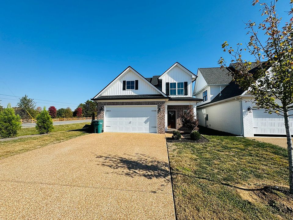 2nd image of 415 Maple Hill Rd