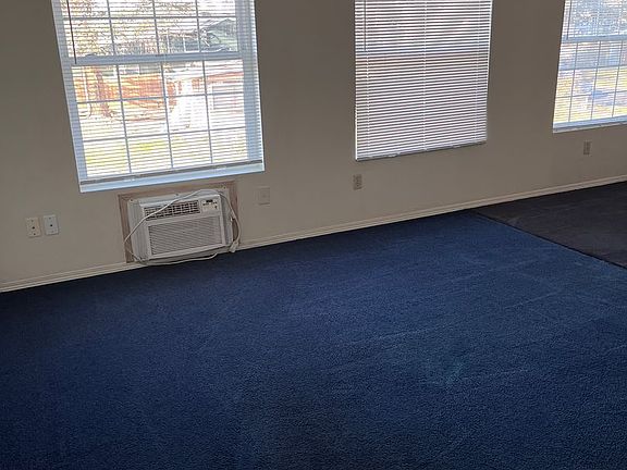 5th image of 1318 Fairbanks Ave #4