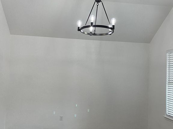 2nd image of 505 Hyltin St