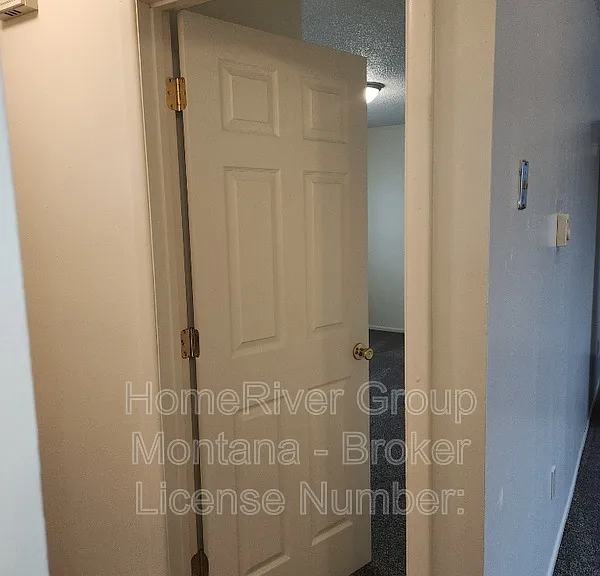 2111 S 4th St W #C — Photo 13