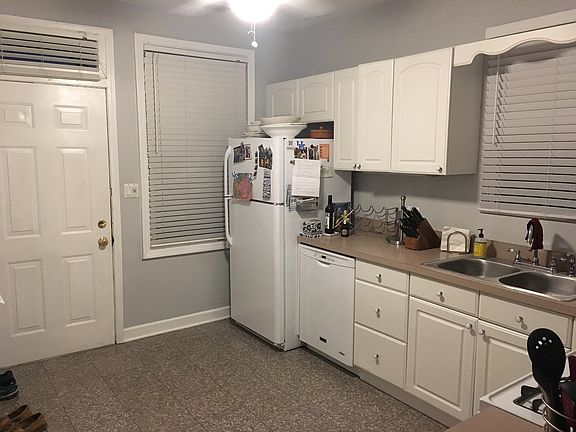 5th image of 3750 N Whipple St #2