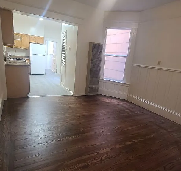 179 Caselli Ave #2 — Photo 10