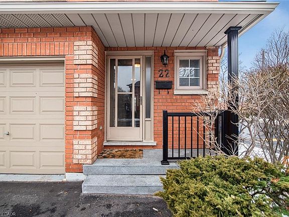 2nd image of 255 Mount Albion Rd #22