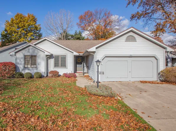 1911 Creeksedge Dr, South Bend, IN 46635