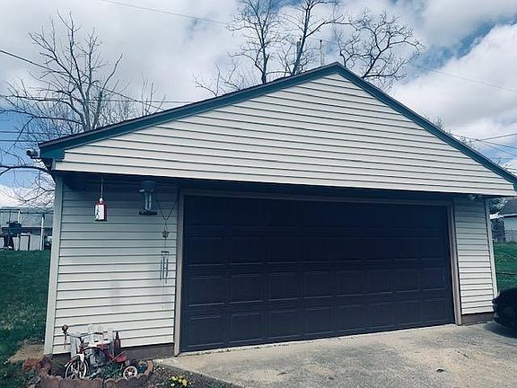 3rd image of 1234 Frayne Dr