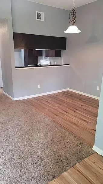 Building Photo - 806 Jefferson Ave #806-C
