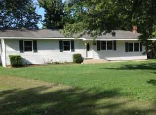 1434 Maple Ln, Seneca, MO 64865