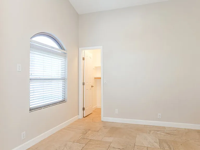 4452 E Wildwood Dr — Photo 13