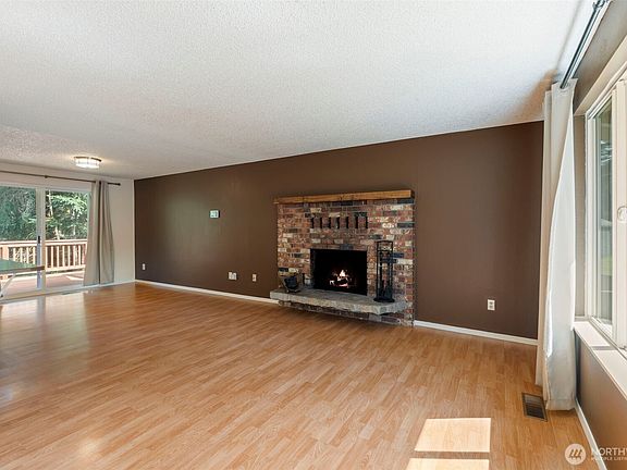 4th image of 6811 36th Avenue SE