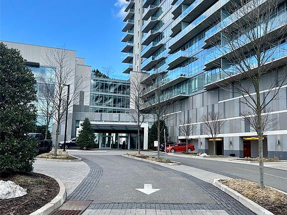 4th image of 320 Adolphus Ave APT 408