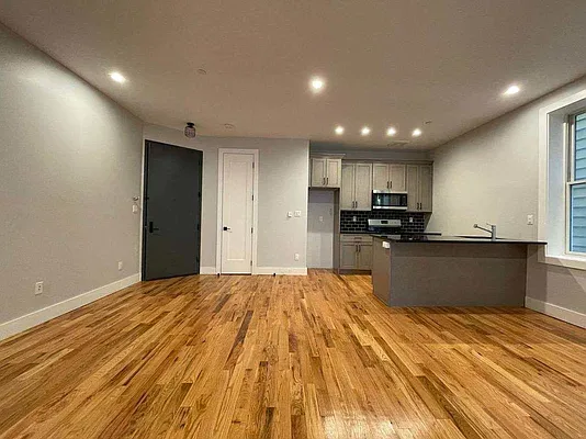 Rented by Doorway NYC, LLC | media 2