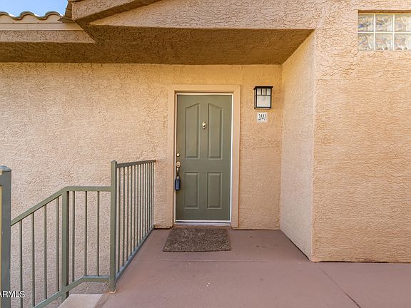 3rd image of 16013 S DESERT FOOTHILLS Parkway #2141