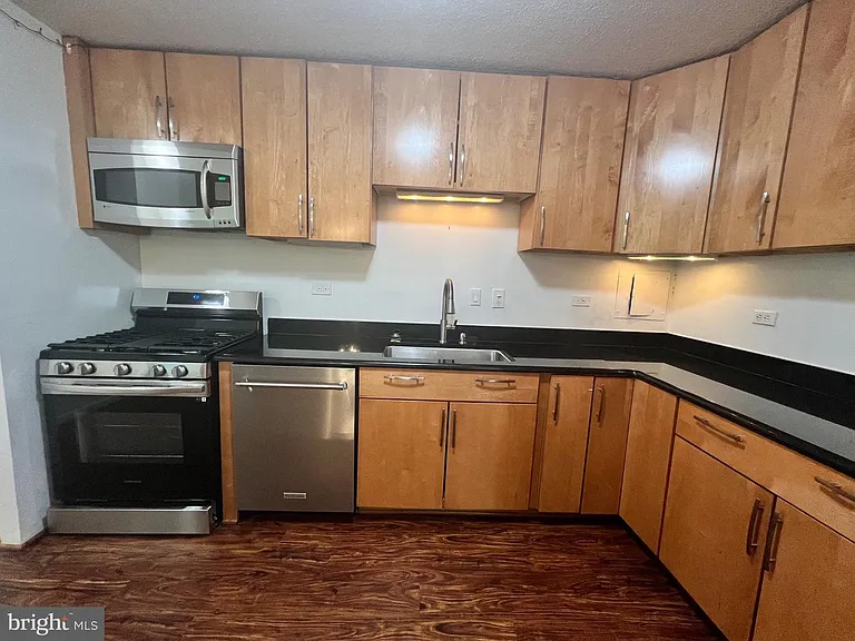 700 7th St SW #607 — Photo 5