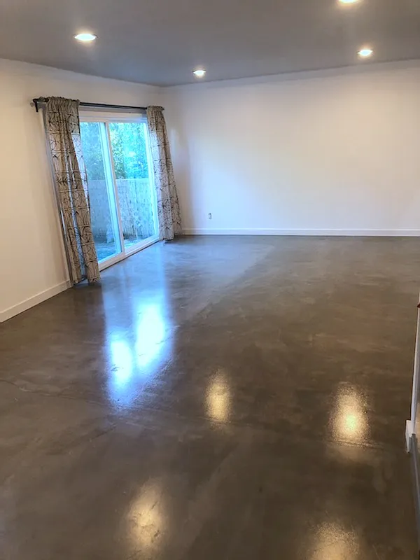 2 bed, 2.5 bath, 1107 sqft, $2,850 — Photo 2