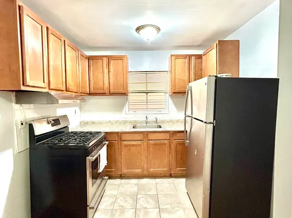 3235 Olinville Avenue 2 image 2 of 13