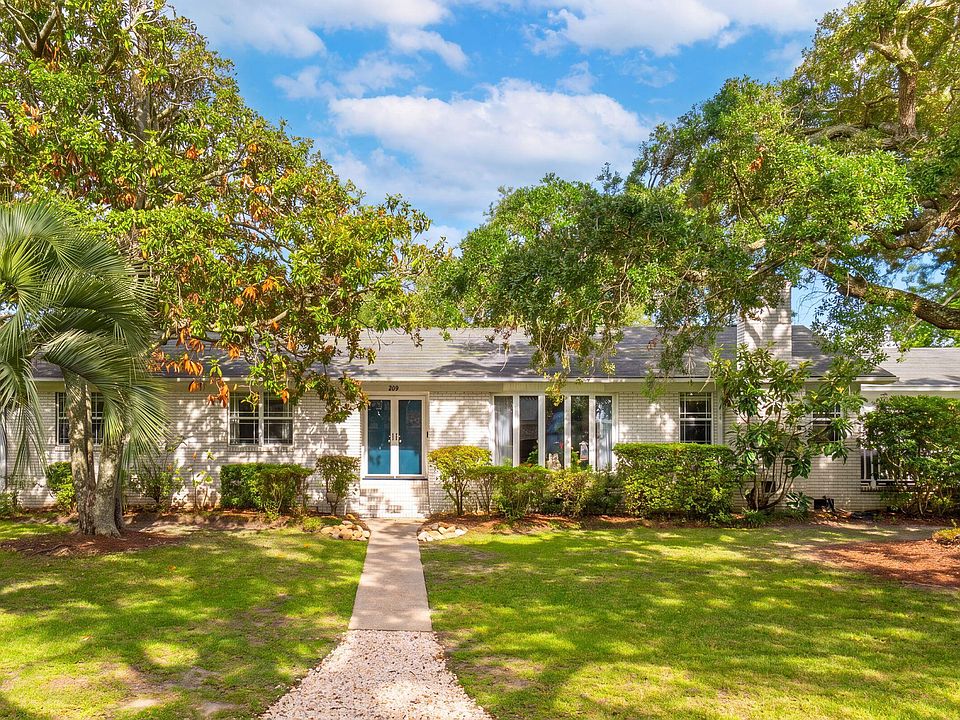 1st image of 209 Cynthia Ln