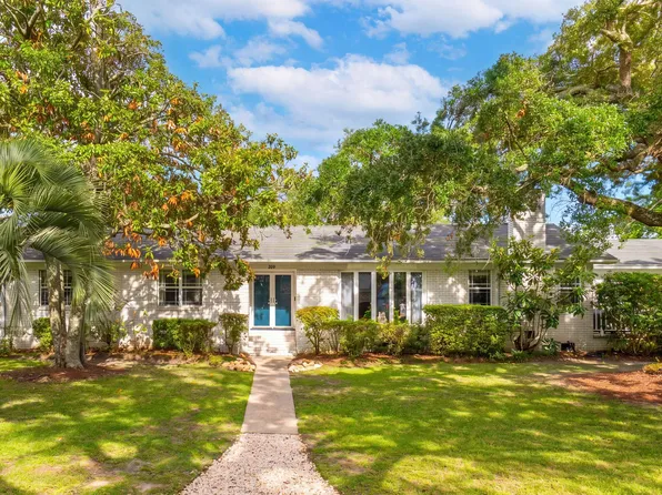 209 Cynthia Ln, Charleston, SC 29407